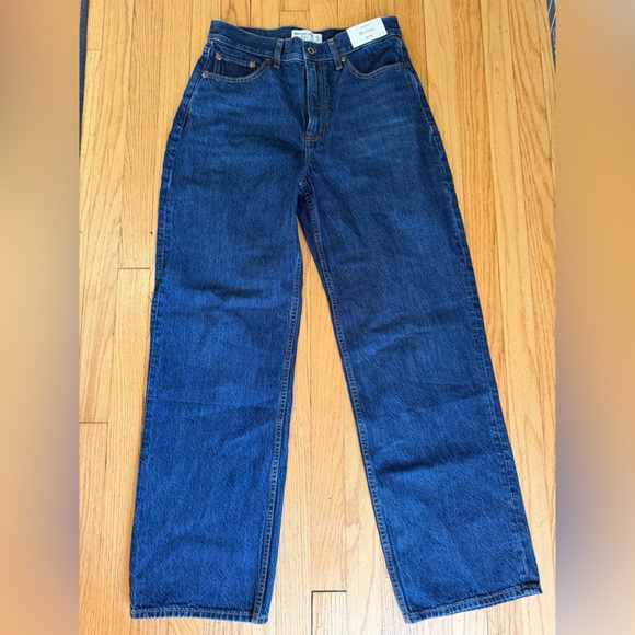 Abercrombie & Fitch Dark Blue Straight Jeans The Loose Size 4 or 27 NWT - Picture 1 of 6